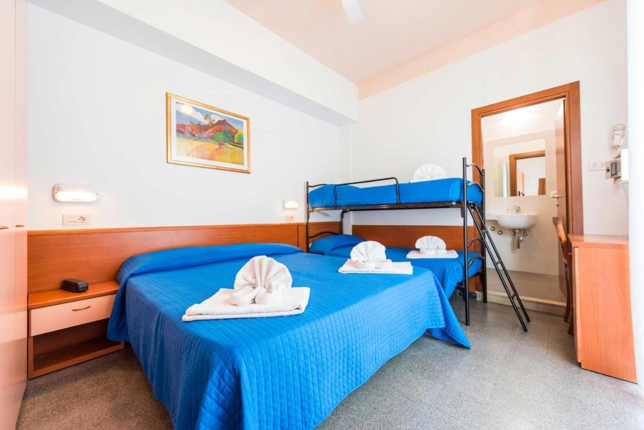 רימיני Hotel Pacific מראה חיצוני תמונה