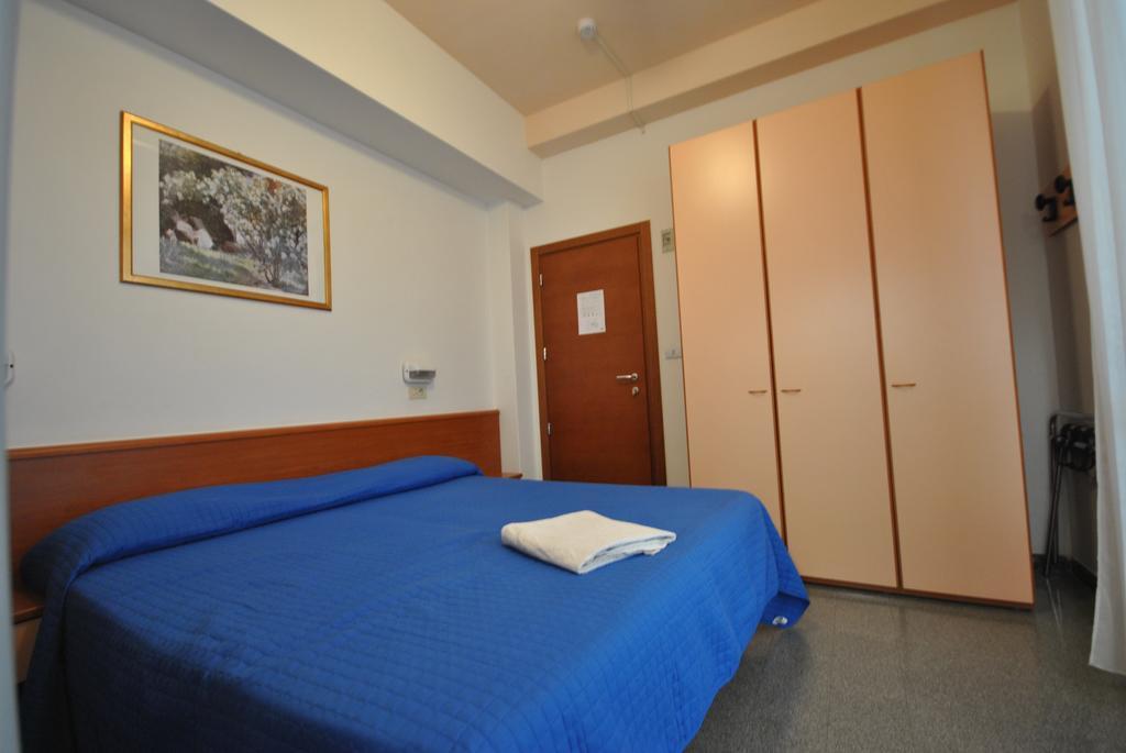 רימיני Hotel Pacific חדר תמונה