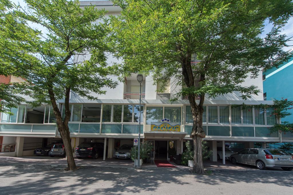 רימיני Hotel Pacific מראה חיצוני תמונה